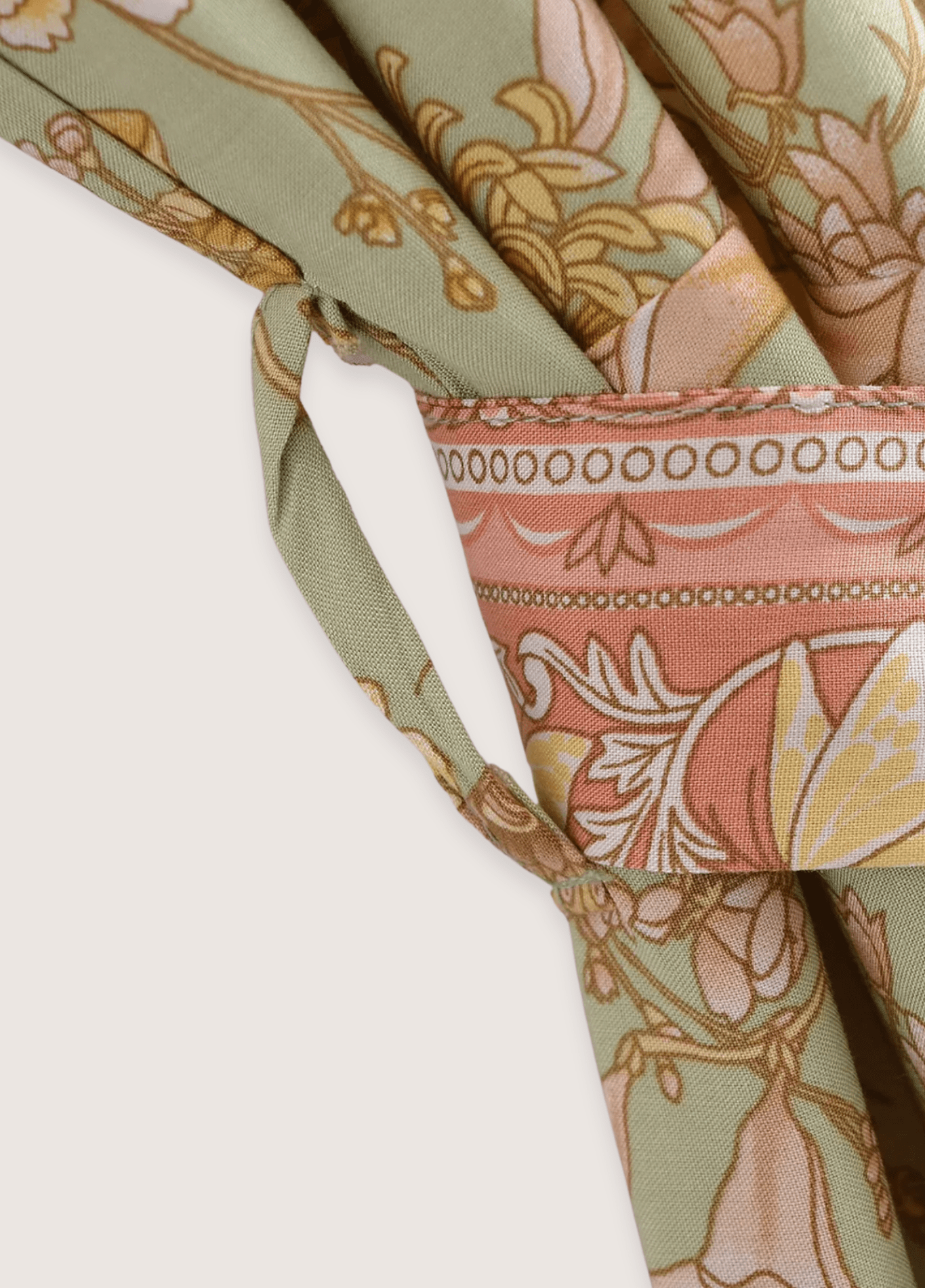Kimono long bohème fleuri Kimono long bohème fleuri