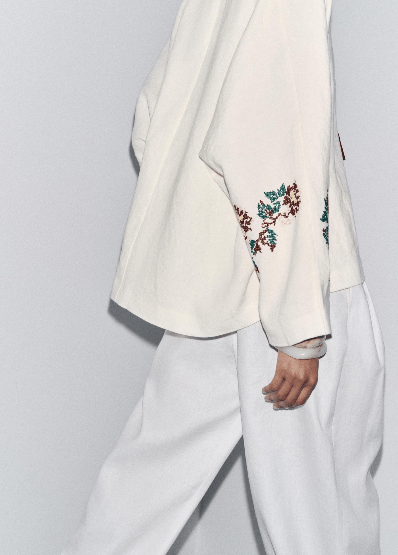 DONE 2025 BOHO Women Beige Embroidery Flower Cuff Long Sleeve Kimono Shirt Holiday V neck Lacing Up Tide Bow Cardigan Blouse Cape DONE 2025 BOHO Women Beige Embroidery Flower Cuff Long Sleeve Kimono Shirt Holiday V neck Lacing Up Tide Bow Cardigan Blouse Cape