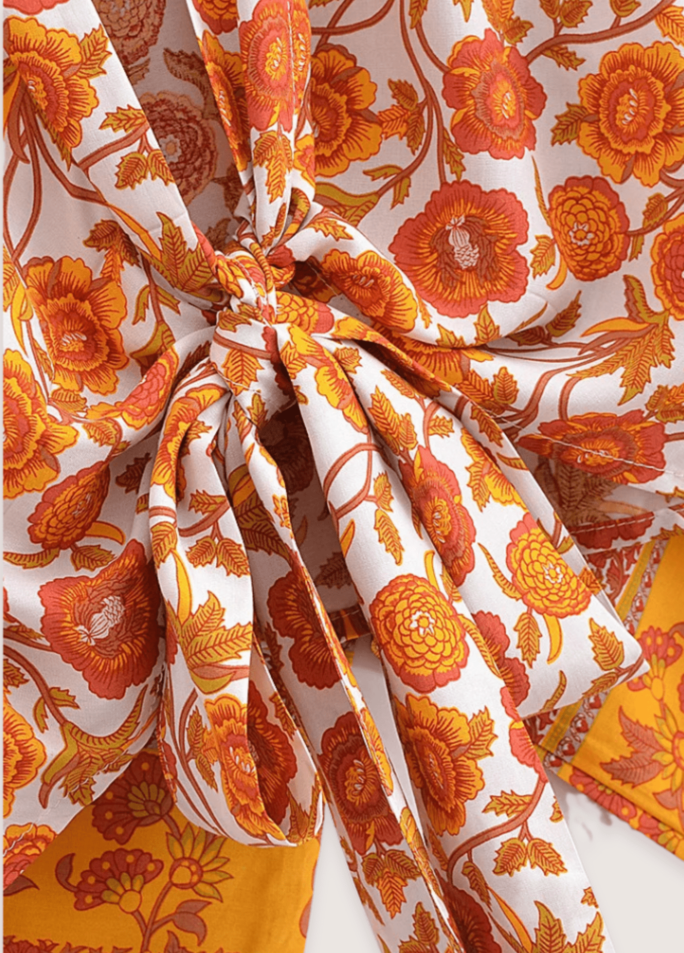 Kimono court jaune fleuri Kimono court jaune fleuri