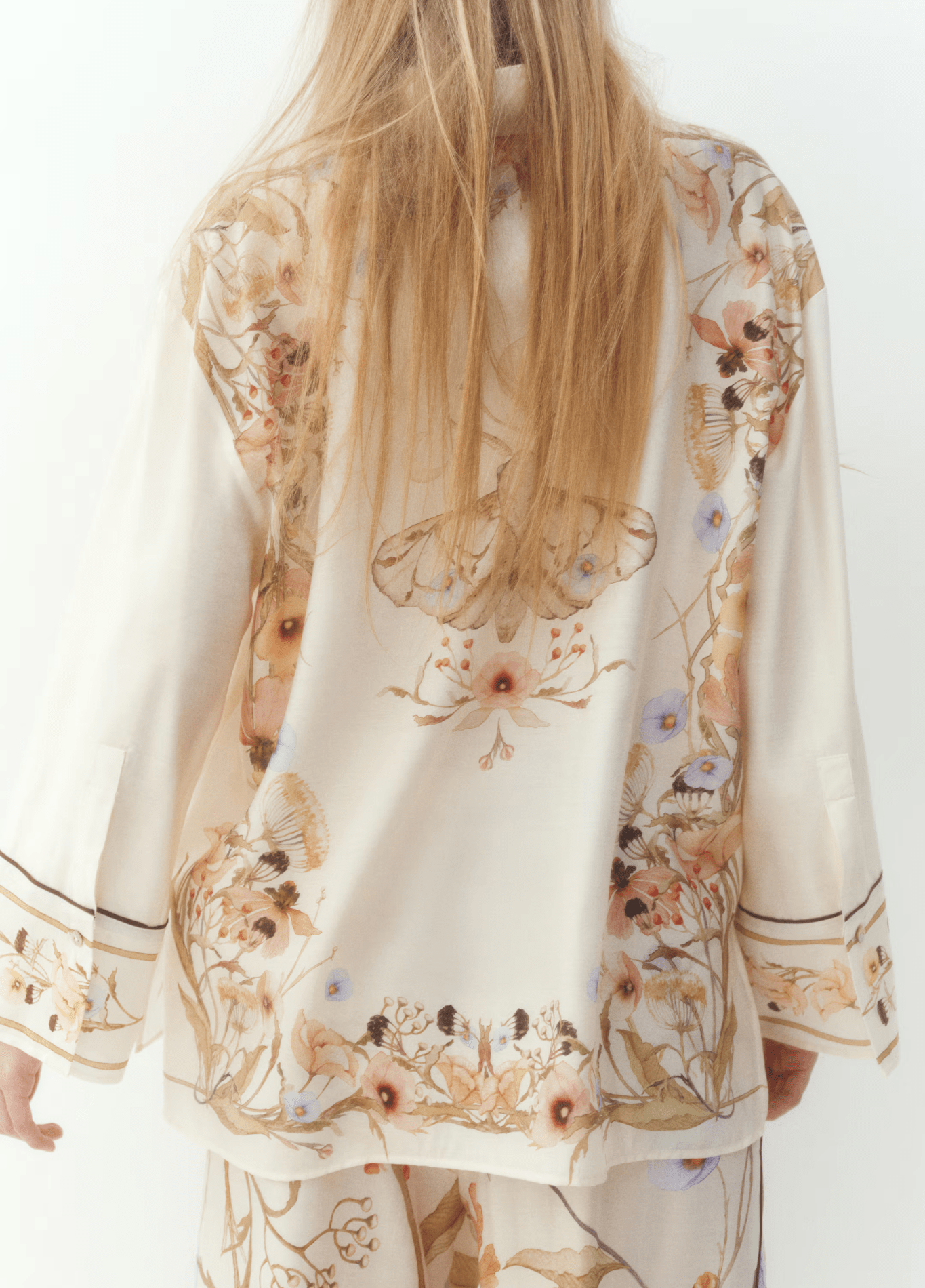 Kimono court | Magnolia Kimono court | Magnolia