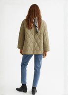 Kimono élégance beige | La Veste Matelassée Ultime Kimono élégance beige | La Veste Matelassée Ultime