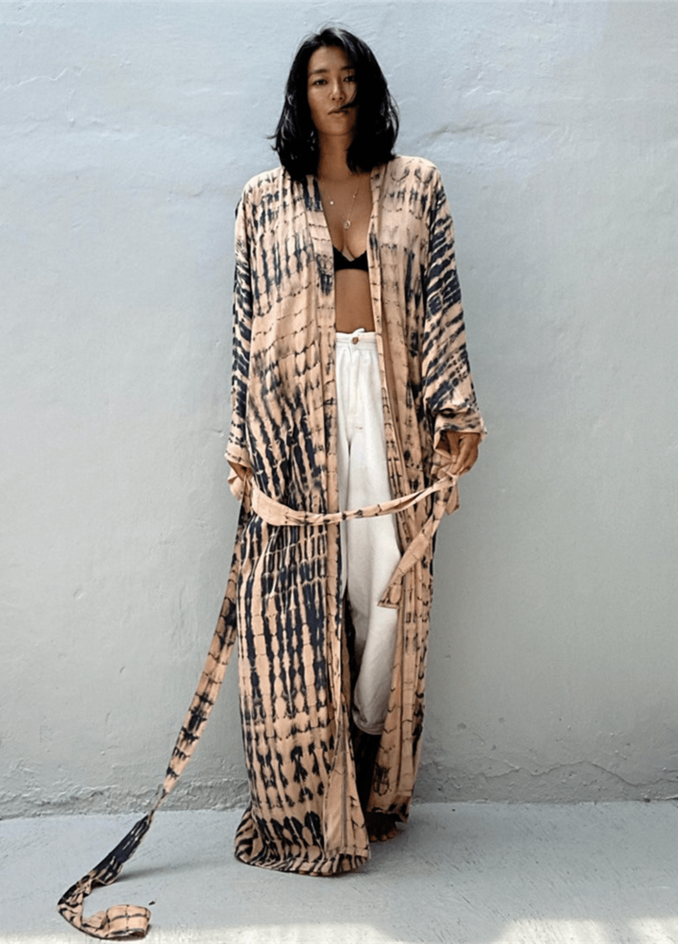 Kimono long beige rosé à imprimé Tie Dye avec ceinture beige / unique